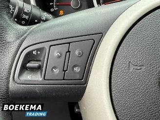 Kia Venga 1.6 CVVT X-ecutive Aut. Glazen dak Climate Cruise PDC picture 26