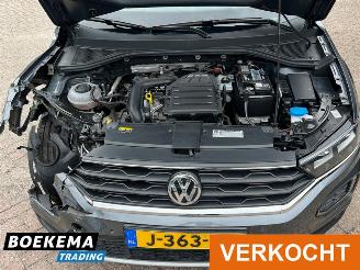 Volkswagen T-Roc 1.0 TSI Style Led Navigatie Cruise PDC Stoelverw. picture 10
