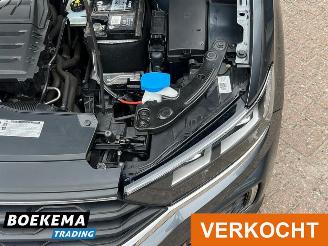 Volkswagen T-Roc 1.0 TSI Style Led Navigatie Cruise PDC Stoelverw. picture 13