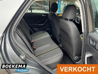 Volkswagen T-Roc 1.0 TSI Style Led Navigatie Cruise PDC Stoelverw. picture 19