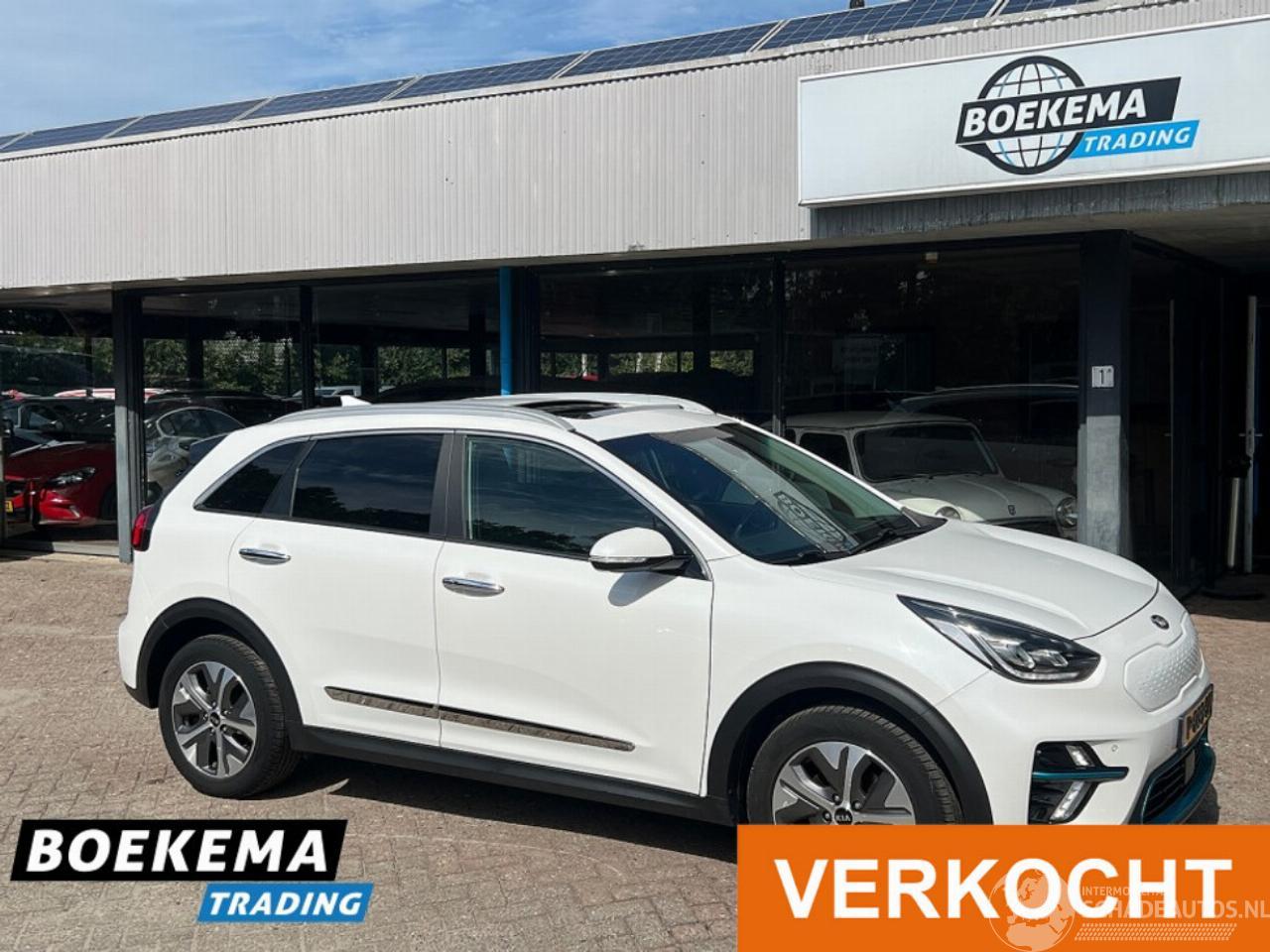 Kia e-Niro DynamicPlusLine 64 kWh Open-Dak Leer JBL Stoelverw/koeling