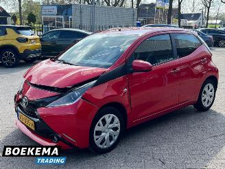 Toyota Aygo 1.0 VVT-i x-play Airco Camera Cruise Carplay picture 5