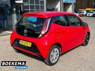 Toyota Aygo 1.0 VVT-i x-play Airco Camera Cruise Carplay picture 2
