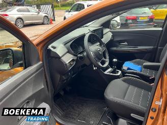Dacia Sandero 1.0 TCe 90 Comfort Navigatie Cruise Climate picture 16