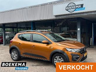 uszkodzony samochody osobowe Dacia Sandero 1.0 TCe 90 Comfort Navigatie Cruise Climate 2021/10