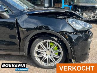 Porsche Cayenne 3.0 S E-Hybrid Pano Leder Bose Navi Climate PDC Trekh. picture 7