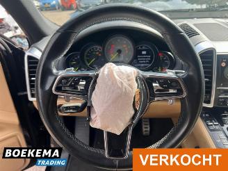 Porsche Cayenne 3.0 S E-Hybrid Pano Leder Bose Navi Climate PDC Trekh. picture 29
