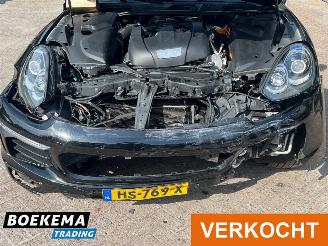 Porsche Cayenne 3.0 S E-Hybrid Pano Leder Bose Navi Climate PDC Trekh. picture 13
