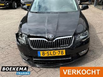 Skoda Superb Combi 1.6 TDI Ambition Business Xenon Navigatie Clima Stoelverw. picture 5