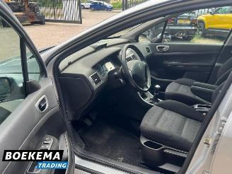Peugeot 307 2.0 HDi Climate Cruise Glazen dak Trekh. picture 13