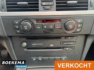 BMW 3-serie 325i High Exec. Pano Leder Xenon Navi Clima Cruise PDC picture 30