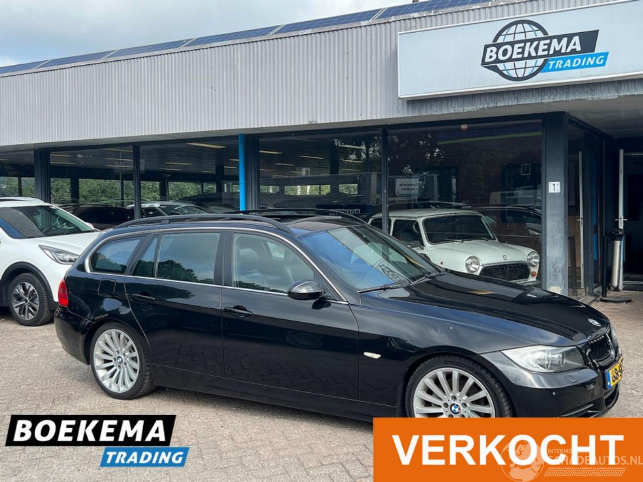 BMW 3-serie 325i High Exec. Pano Leder Xenon Navi Clima Cruise PDC