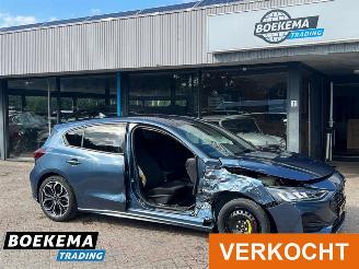 uszkodzony samochody osobowe Ford Focus 1.0 Hybrid ST Line Keyless LED Climate Navi Cruise PDC 2023/9