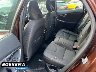 Volvo V-40 Cross Country 2.0 T3 Nordic+ Led Navi Climate Cruise Stoelverw. picture 18