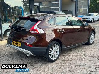 Volvo V-40 Cross Country 2.0 T3 Nordic+ Led Navi Climate Cruise Stoelverw. picture 2