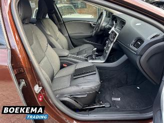 Volvo V-40 Cross Country 2.0 T3 Nordic+ Led Navi Climate Cruise Stoelverw. picture 22