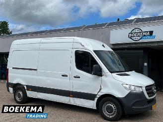 uszkodzony samochody ciężarowe Mercedes Sprinter 314 2.2 CDI L2-H2 Automaat Camera Climate Keyless 2019/10