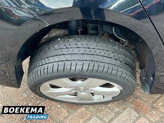Toyota Prius 1.8 Comfort Xenon Keyless Navi Climate Cruise picture 14
