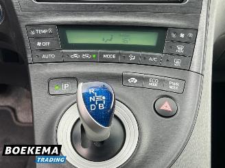 Toyota Prius 1.8 Comfort Xenon Keyless Navi Climate Cruise picture 29