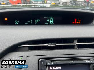 Toyota Prius 1.8 Comfort Xenon Keyless Navi Climate Cruise picture 27