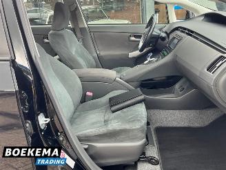 Toyota Prius 1.8 Comfort Xenon Keyless Navi Climate Cruise picture 22