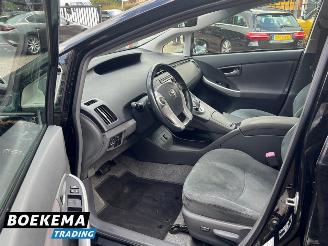 Toyota Prius 1.8 Comfort Xenon Keyless Navi Climate Cruise picture 16