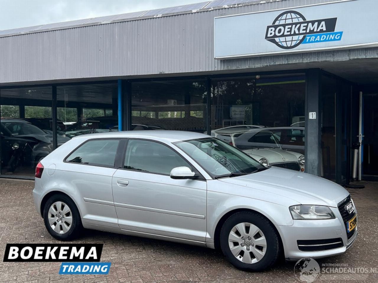 Audi A3 1.6 TDI Attraction Navigatie Cruise Climate