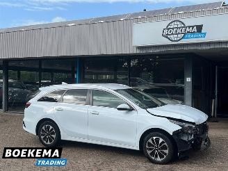 Unfallwagen Kia Ceed 1.6 GDI PHEV Aut Led Keyless Virtual Navi Climate Cruise 2023/11