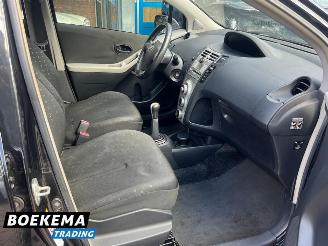 Toyota Yaris 1.0 VVTi Spirit Airco 5-Deurs picture 26