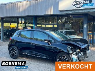 Coche accidentado Renault Clio 0.9 TCe Expression Navi Cruise Airco 2014/12