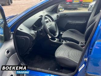 Peugeot 206 1.1 XR Airco 5-Deurs Elek-Ramen picture 13