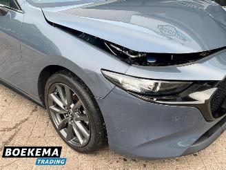 Mazda 3 2.0 e-SkyActiv-G M Hybrid Virtual Keyless Bose Navi picture 6