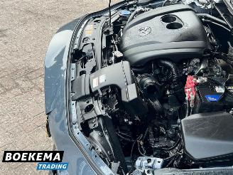 Mazda 3 2.0 e-SkyActiv-G M Hybrid Virtual Keyless Bose Navi picture 13