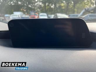 Mazda 3 2.0 e-SkyActiv-G M Hybrid Virtual Keyless Bose Navi picture 29