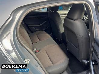 Mazda 3 2.0 e-SkyActiv-G M Hybrid Virtual Keyless Bose Navi picture 22