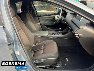 Mazda 3 2.0 e-SkyActiv-G M Hybrid Virtual Keyless Bose Navi picture 24