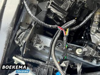 Mazda 3 2.0 e-SkyActiv-G M Hybrid Virtual Keyless Bose Navi picture 15