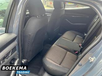 Mazda 3 2.0 e-SkyActiv-G M Hybrid Virtual Keyless Bose Navi picture 19