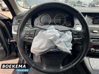 BMW 5-serie 518d High Executive Xenon HUD Keyless Climate Cruise PDC Trekh. picture 17