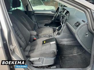 Volkswagen Golf 1.0 TSI Connected Navi Climate Cruise picture 21