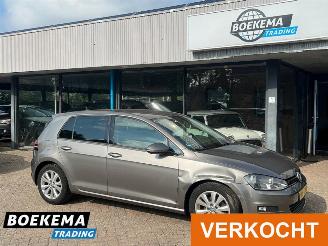 Voiture accidenté Volkswagen Golf 1.0 TSI Connected Navi Climate Cruise 2017/3