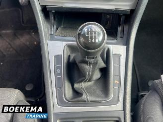 Volkswagen Golf 1.0 TSI Connected Navi Climate Cruise picture 28