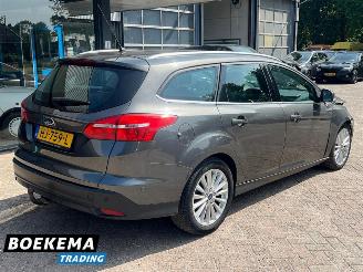 Ford Focus Wagon 1.5 TDCI Titanium Navigatie Climate Cruise PDC Trekh. picture 2