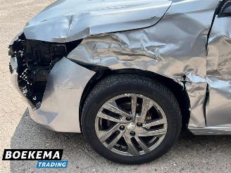 Peugeot 208 1.2 PureTech Blue Lease Navigatie Airco Cruise picture 12