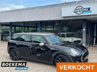 damaged passenger cars Mini Clubman Cooper 1.5 Business Automaat Navigatie Climate Cruise NL-Auto! 2016/9
