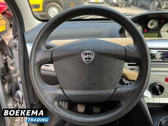 Lancia Ypsilon 1.4 Oro Airco Two-Tone picture 16