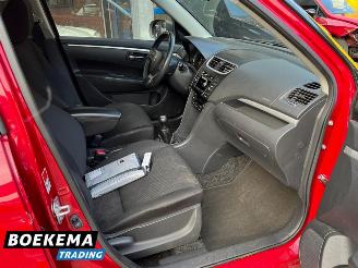 Suzuki Swift 1.2 Exclusive EASSS Keyless Climate PDC trek. picture 18