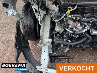 Renault Trafic 2.0 DCI Navigatie Climate Cruise Trekhaak PDC picture 11