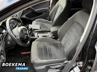 Volkswagen Golf 1.4 TSI Highline Navigatie Climate Camera Cruise picture 19