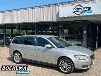 Vaurioauto  passenger cars Volvo V-50 1.8 Edition II Leer Climate Cruise PDC 2008/2